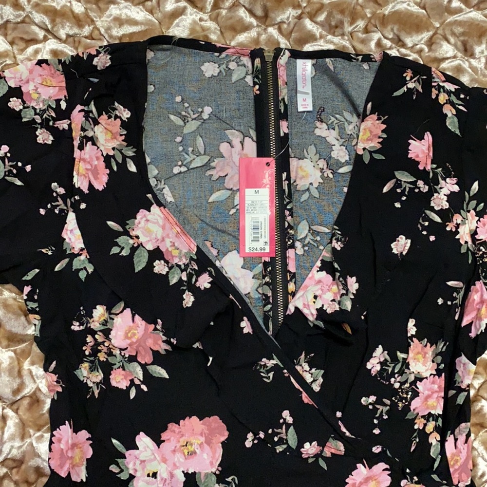 NWT Black and pink floral zippered dress with side bow - Picture 5 of 7